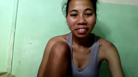 Snapshot of mirah881 chatting on September 30, 12:33 pm mirah881 online show from September 30, 12:33 pm