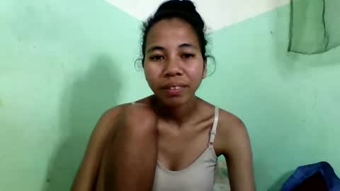 Snapshot of mirah881 chatting on October 6, 7:29 pm mirah881 online show from October 6, 7:29 pm