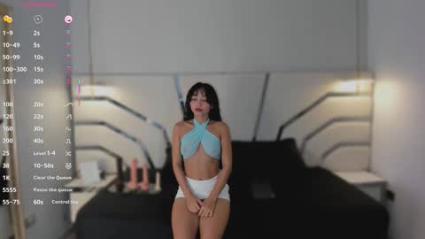 Miranda  online show from October 12, 5:04 pm