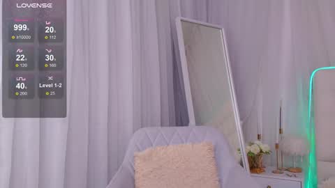 Snapshot of miranda_kery chatting on October 16, 7:55 am Mira online show from October 16, 7:55 am