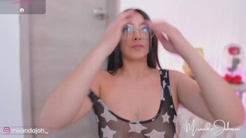 Snapshot of mirandajohnson_ chatting on September 25, 5:33 pm Miranda online show from September 25, 5:33 pm