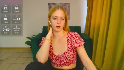 MirandaMayers online show from November 25, 12:40 pm