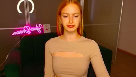 MirandaMayers online show from September 22, 6:01 am