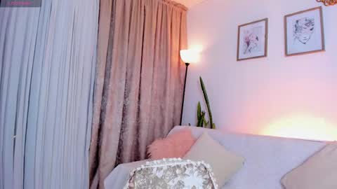 Snapshot of mirandasachs chatting on September 26, 2:42 am Miranda online show from September 26, 2:42 am