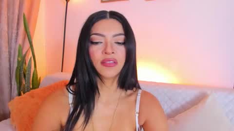 Snapshot of mirandasachs chatting on October 21, 2:04 am Miranda online show from October 21, 2:04 am