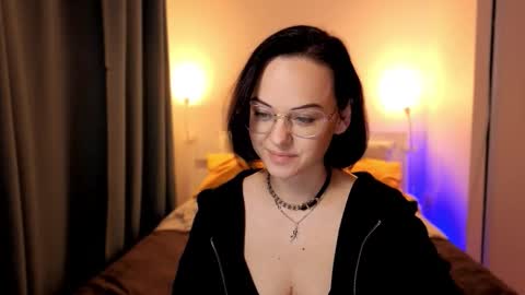 MiraSkyy online show from October 23, 7:31 pm