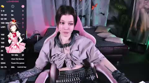 MiraVelle online show from October 23, 9:54 pm