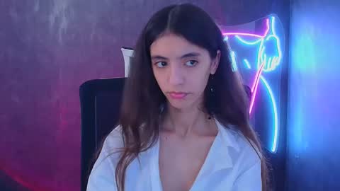 Snapshot of miri_miss chatting on December 7, 2:57 pm Miri online show from December 7, 2:57 pm