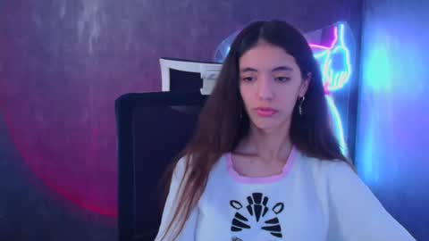 Snapshot of miri_miss chatting on January 24, 1:57 pm Miri online show from January 24, 1:57 pm