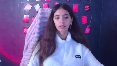 Snapshot of miri_miss chatting on October 24, 12:01 pm Miri online show from October 24, 12:01 pm