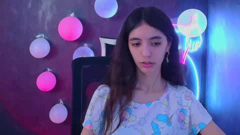 Snapshot of miri_miss chatting on February 19, 1:28 pm Miri online show from February 19, 1:28 pm