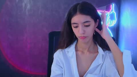 Snapshot of miri_miss chatting on December 5, 2:55 pm Miri online show from December 5, 2:55 pm