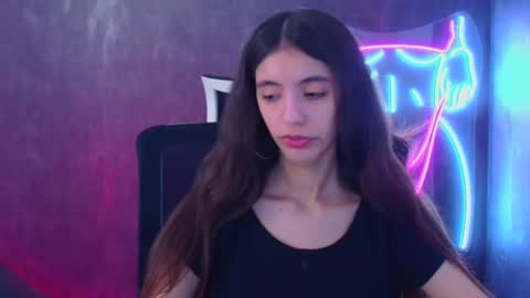 Snapshot of miri_miss chatting on December 15, 10:39 am Miri online show from December 15, 10:39 am