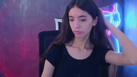 Snapshot of miri_miss chatting on December 14, 12:55 pm Miri online show from December 14, 12:55 pm