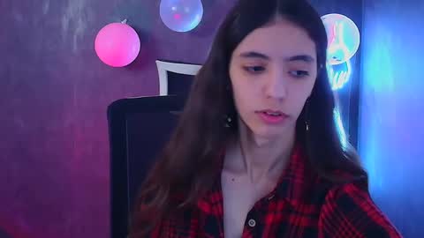 Snapshot of miri_miss chatting on February 12, 8:59 am Miri online show from February 12, 8:59 am