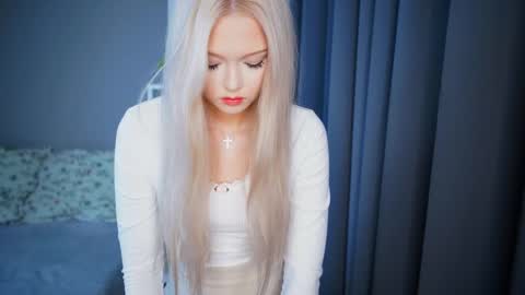 Elsa online show from October 15, 6:32 pm