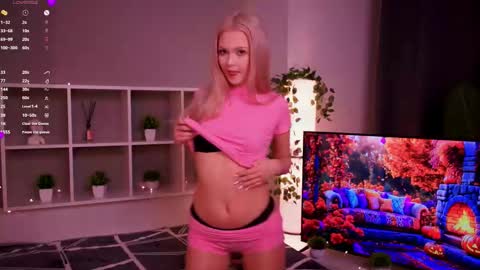 Elsa online show from November 17, 8:31 pm