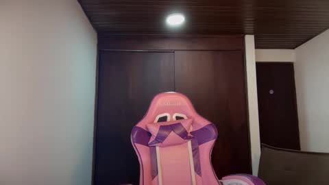 Snapshot of mirilinda chatting on September 19, 12:20 am mirilinda online show from September 19, 12:20 am