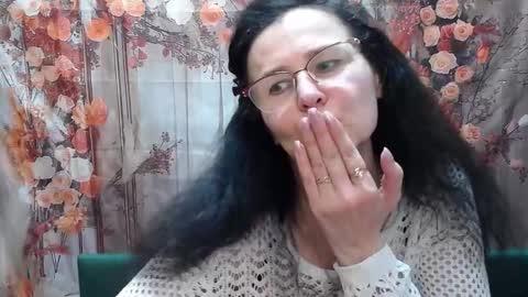 Miroslava Happi online show from February 22, 7:42 am