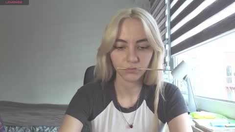 misa_0 online show from November 14, 12:38 pm