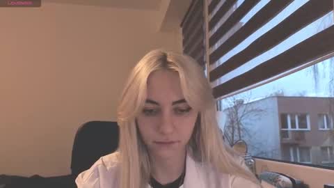 misa_0 online show from November 20, 2:40 pm