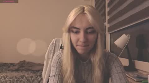 misa_0 online show from November 17, 3:02 pm