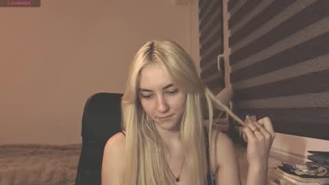 misa_0 online show from November 27, 3:48 pm