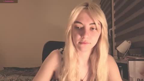 misa_0 online show from November 5, 7:30 pm