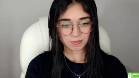 Snapshot of misha__sweet__27 chatting on October 21, 7:12 am misha online show from October 21, 7:12 am