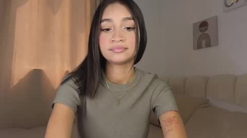 Snapshot of mishelle___7 chatting on September 26, 3:53 pm Shell online show from September 26, 3:53 pm