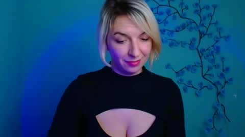 Mishelle online show from January 5, 5:27 pm