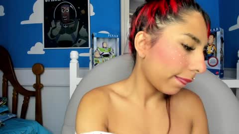 Snapshot of miss___allison chatting on January 30, 11:11 am Allison online show from January 30, 11:11 am