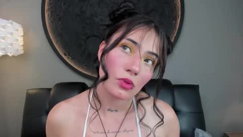 Snapshot of miss___charlotte chatting on March 8, 6:46 pm Charlotte online show from March 8, 6:46 pm