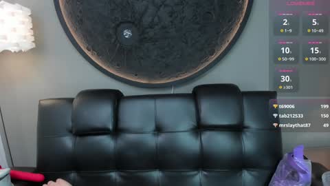 Snapshot of miss___charlotte chatting on February 6, 6:13 pm Charlotte online show from February 6, 6:13 pm