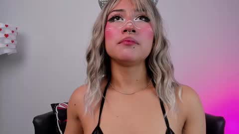 Megan online show from December 2, 2:02 am