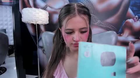 Snapshot of miss___salome chatting on October 21, 11:03 am Salome online show from October 21, 11:03 am