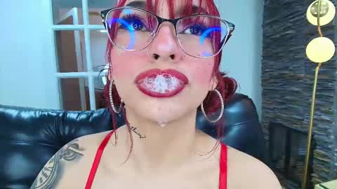 Snapshot of miss__abigail chatting on October 22, 6:35 pm Abigail online show from October 22, 6:35 pm