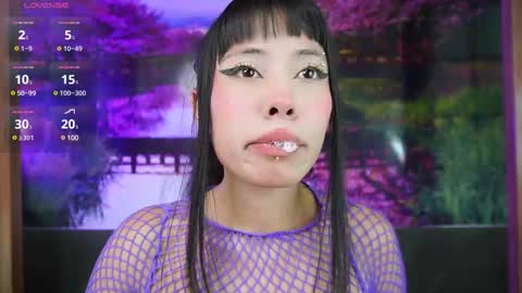 Snapshot of miss__aly chatting on February 15, 6:01 pm Ally online show from February 15, 6:01 pm