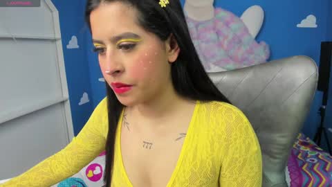 Anya online show from December 3, 10:59 am