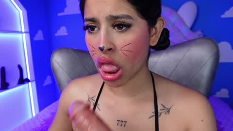 Anya online show from December 28, 2:43 am