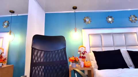 Snapshot of miss__ary_ chatting on October 2, 12:43 pm miss__ary_ online show from October 2, 12:43 pm