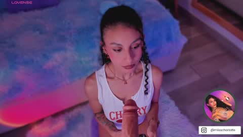 Snapshot of miss__charlotte_ chatting on September 28, 5:25 am Charlotte online show from September 28, 5:25 am