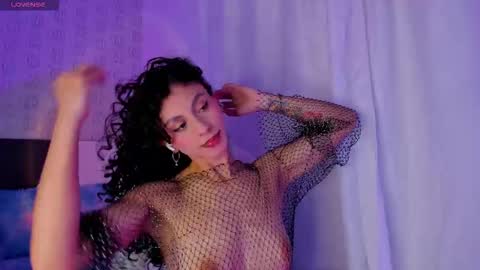 Snapshot of miss__charlotte_ chatting on October 27, 6:09 am Charlotte online show from October 27, 6:09 am