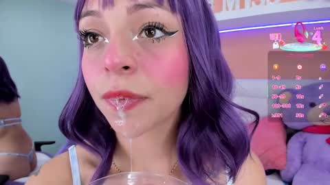 Lizz online show from March 4, 6:29 pm