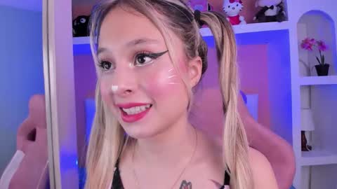 Lunna online show from October 16, 11:24 am