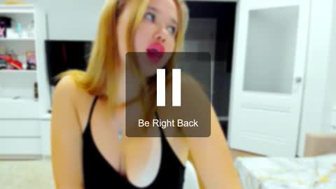 miss__selena online show from October 4, 10:03 pm