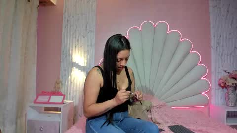 miss__star_ online show from June 19, 2:42 pm