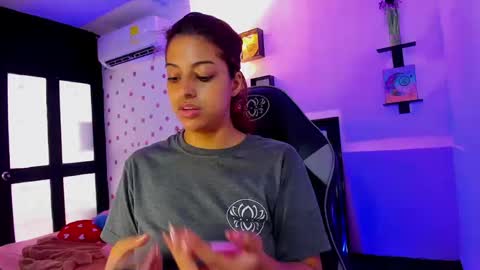 Snapshot of miss_akemi chatting on October 8, 1:04 pm Akemi 3 online show from October 8, 1:04 pm