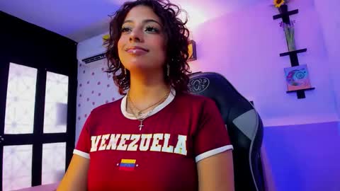 Snapshot of miss_akemi chatting on September 26, 2:25 pm Akemi 3 online show from September 26, 2:25 pm