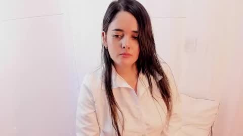 Snapshot of miss_alhy chatting on January 7, 1:14 pm online show from January 7, 1:14 pm